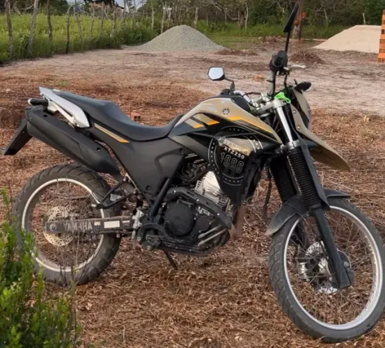 Lander 2024 bege, último modelo