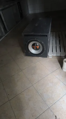 2 Subwoofer de 15" 1500 RMS cada