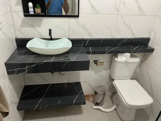 Pias em porcelanato e granito sob medidas