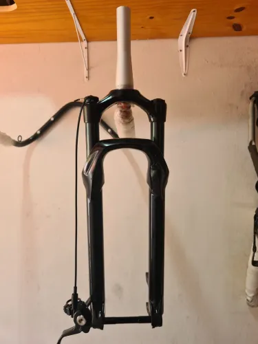 Suspensão ROCK SHOX JUDY SILVER BOOST NOVO, SEM USO