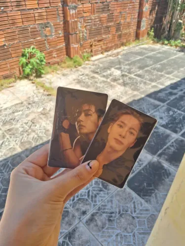 Photocard V do BTS e Jackson Wang do GOT7 ?
