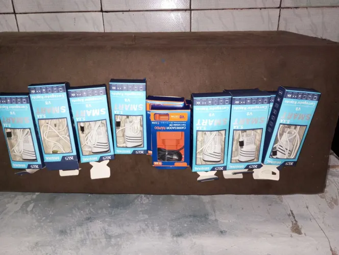 Vendo carregadores de celular