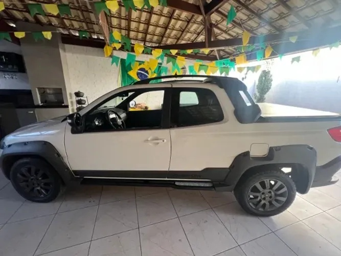 Fiat Strada Adventure1.8/ 1.8 Locker Flex CD 2019