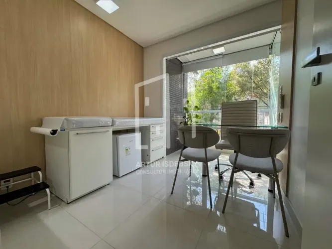 Venda Sala Clínica Mobiliada 47 m² com Vaga Oscar Freire Office, Pinheiros Porteira Fech