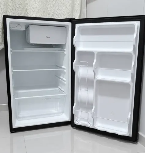 Frigobar Midea 124L black