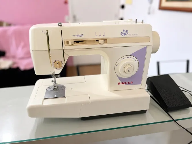 Máquina de costura Singer