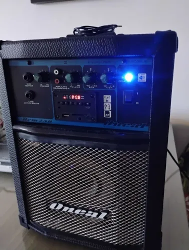 Caixa amplificada