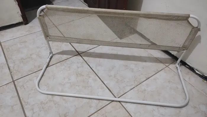 Grade de proteção para cama