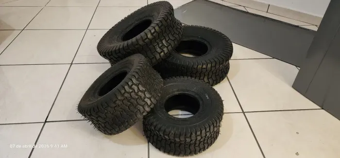 Conjunto de Pneus - Mini Trator