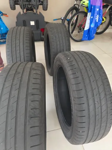 Jogo 4 Pneu aro 18 Goodyear 255 / 55 / R 18 meia vida bons