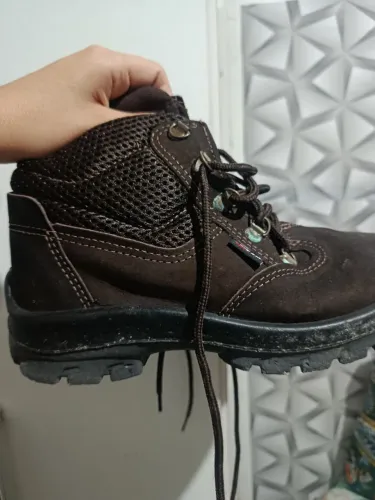 Bota de segurança tamanho 35 feminino