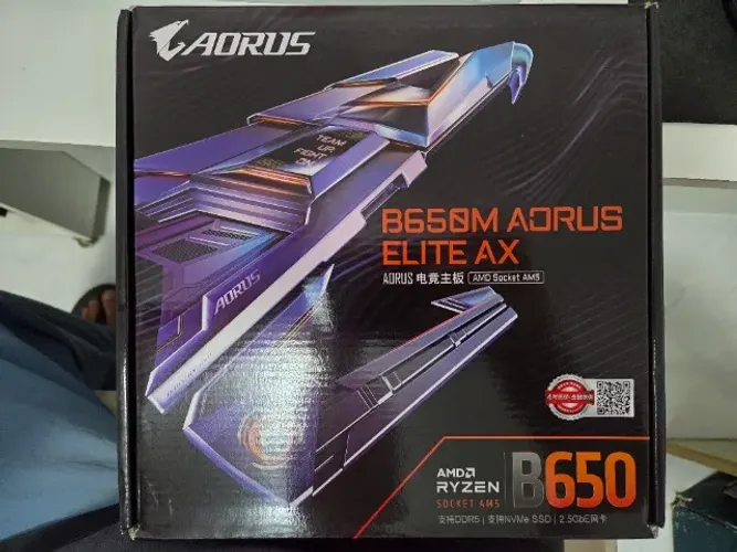 Placa Mãe B650M Aorus Elite AX Gigabyte AM5 - Open Box/Nova