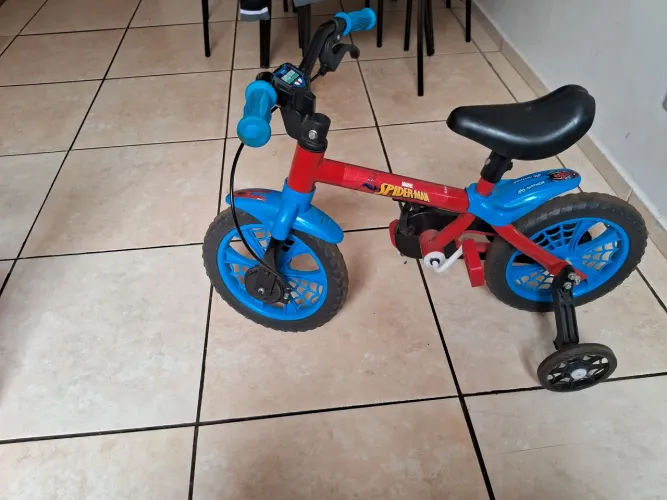 Bicicleta infantil spider-Man
