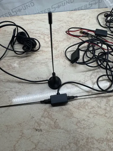 Antena nova  para tv digital linha automotivo tenho 2 modelos na oferta só 50,00