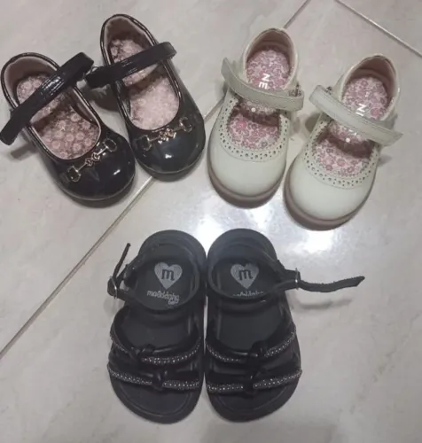 Lotinho sapatos menina tamanho 18