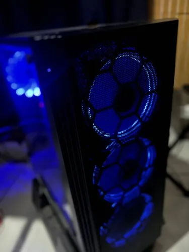 PC GAMER, RYSEN 5 4600G, RX7600