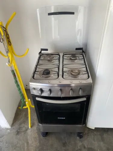 Fogão pra vender rápido !! Não faço entrega !