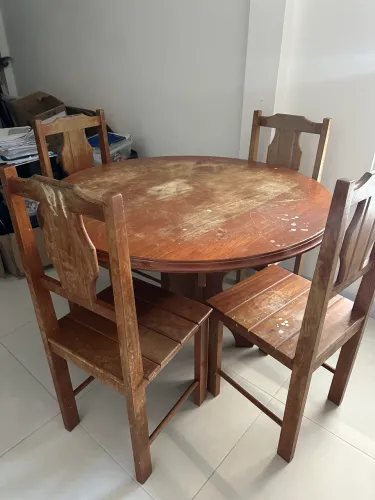 Mesa Madeira + 4 cadeiras