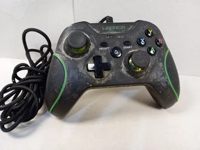Controle Gamer com Fio Warrior JS079 - PC e Xbox 360 - Para Peças