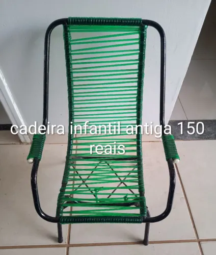 Cadeira infantil antiga