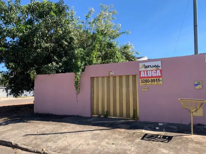 Casa de 02 quartos com armários