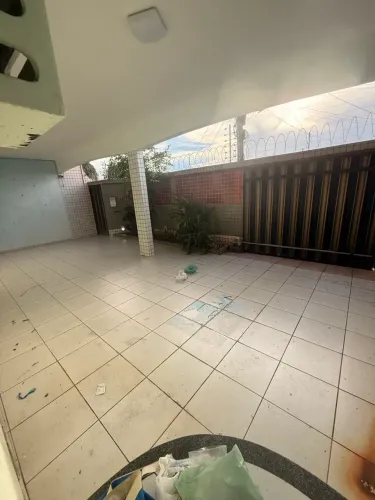 VENDO CASA COM 3 Quartos ipase prox à avenida