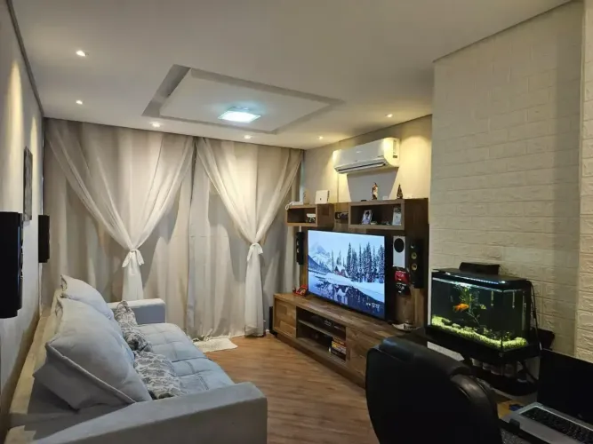 Casa duplex a venda em condomínio - 90m²