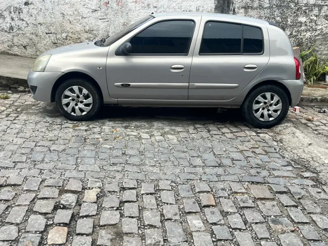 Renault Clio Authentique Hi-flex 1.0 16V 5P 2008