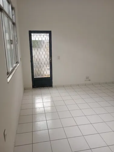Casa em Espaço Residencial Fechado