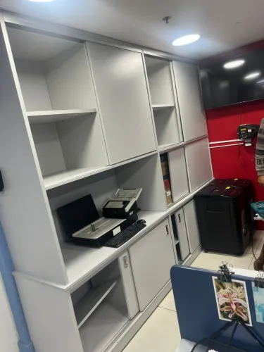 Armário semi novo