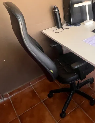 CADEIRA PARA ESCRITORIO (PRESIDENTE)