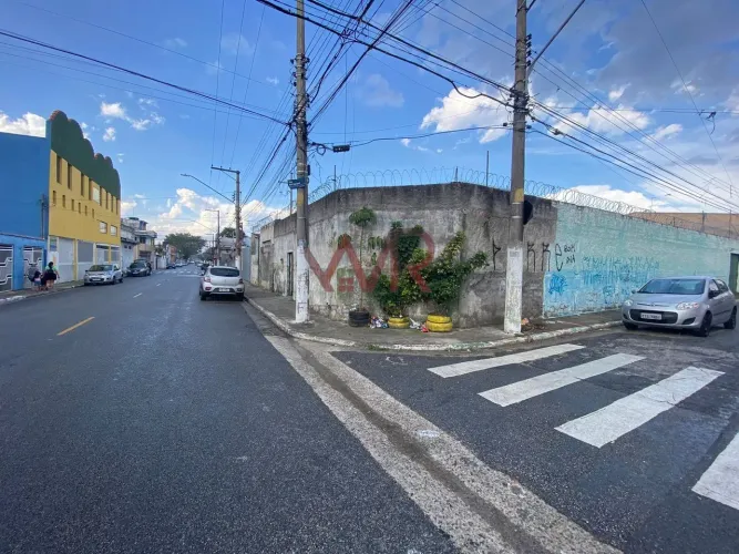 Terreno comercial com 730m Itaim Paulist