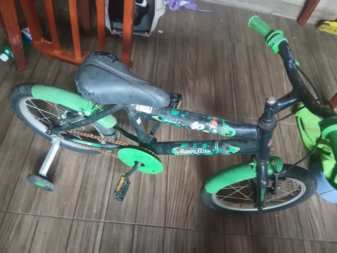 Bicicleta infantil masculina