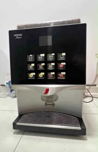 Máquina de Café Espresso Nescafé Fusion FTP60E