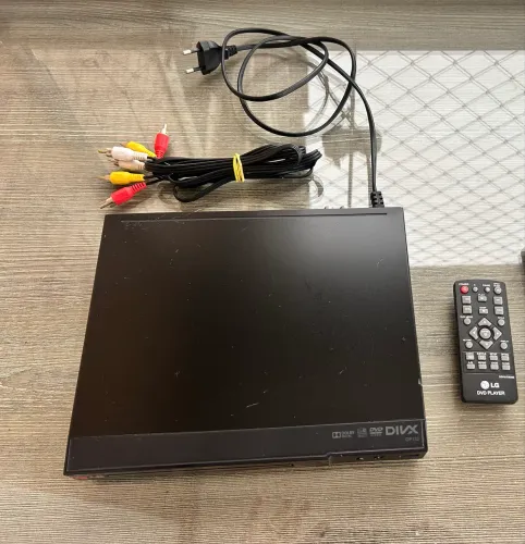 DVD Player LG DP 132