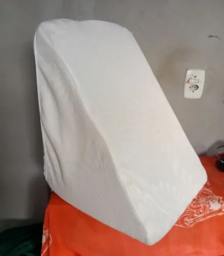Vendo esse encosto para as costas