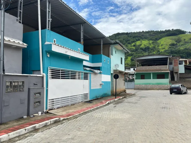 Vendo imóvel na cidade de Jerônimo Monteiro !! Toda informação está abaixo