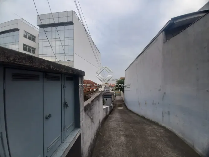 Terreno com Renda Mensal á Venda, 450m² por R$2.000.000,00.