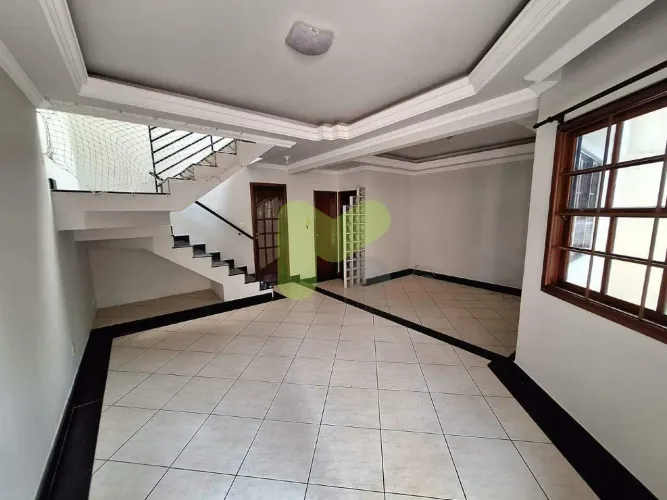 Casa para aluguel, 5 quartos, 1 suíte, 2 vagas, São Marcos - Macaé/RJ