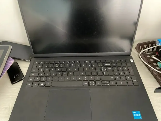 Notebook Dell Vostro i3 (só trocar a tela, usado por 1 mês)