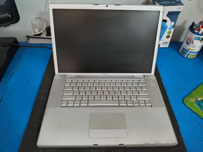 MacBook Pro 15"  A1211 - Sucata / Para Retirada de Peças
