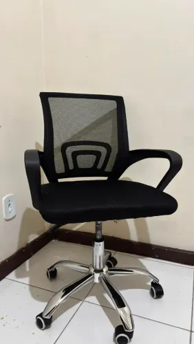 Cadeira giratória de escritório - Ergonômica