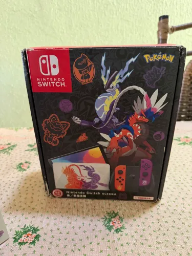 Nintendo Switch Oled desbloqueado - Edição Pokémon Scarlet e Violet