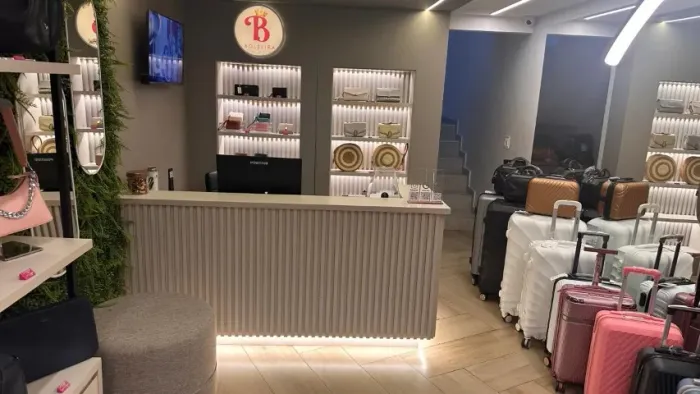 Balcão Comércio Loja Recepção Escritório Ripado MDF Grande iluminado