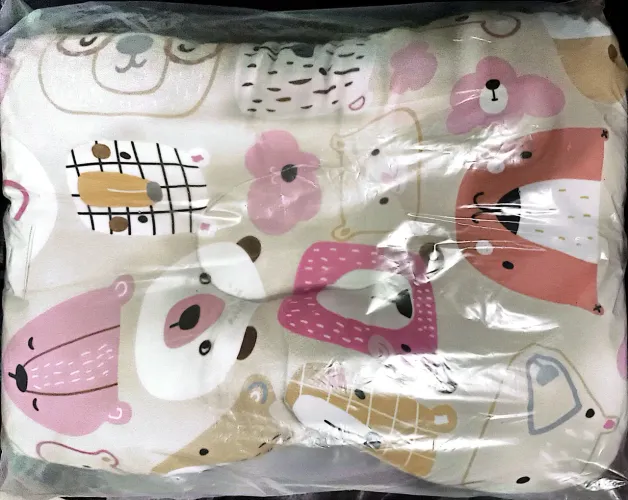 Travesseiro de bebê - 30,00 unid - Estampas variadas.