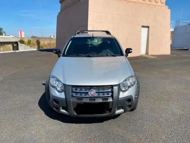 Fiat Strada Adventure 1.8/ 1.8 Locker Flex CE 2012