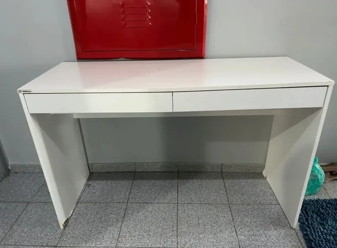 Escrivaninha / Penteadeira