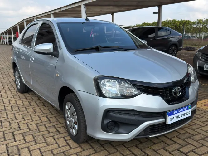 Toyota Etios X Sedan 1.5 Flex 16V 4P Mec. 2020