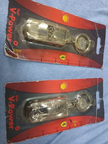 Chaveiros ferrari shell 