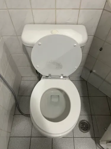 Vaso sanitário Deca com caixa acoplada